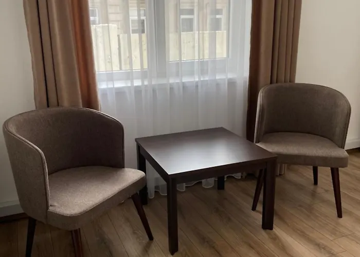 Leo Rooms Львів